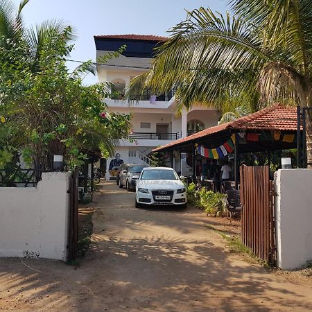 Moustache Goa Cowork Hostel Mandrem Exterior photo